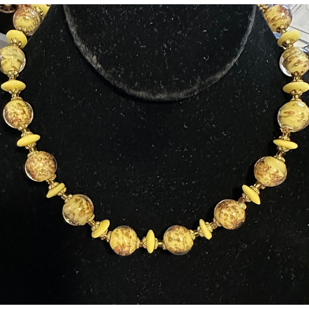 Art Deco Yellow &‎ Gold Venetian Bead Necklace